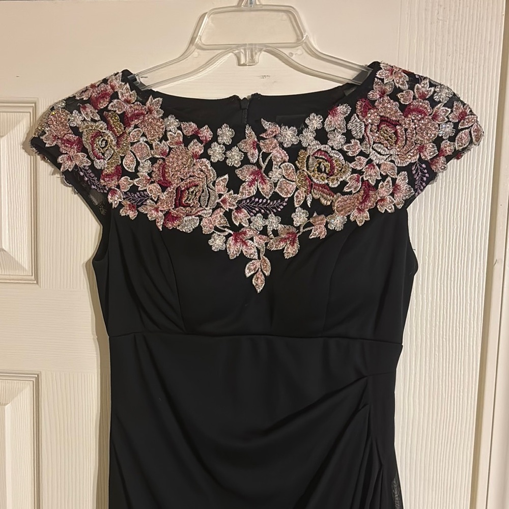 Elegant Black formal Dress with Floral Embroidery